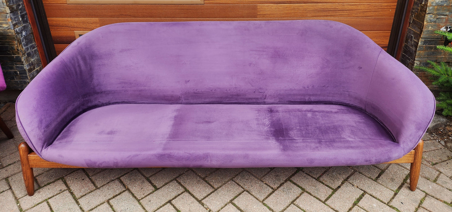 REFINISHED Scandinavian Mid Century Modern Egg Pod Space Age Sofa, Overman style