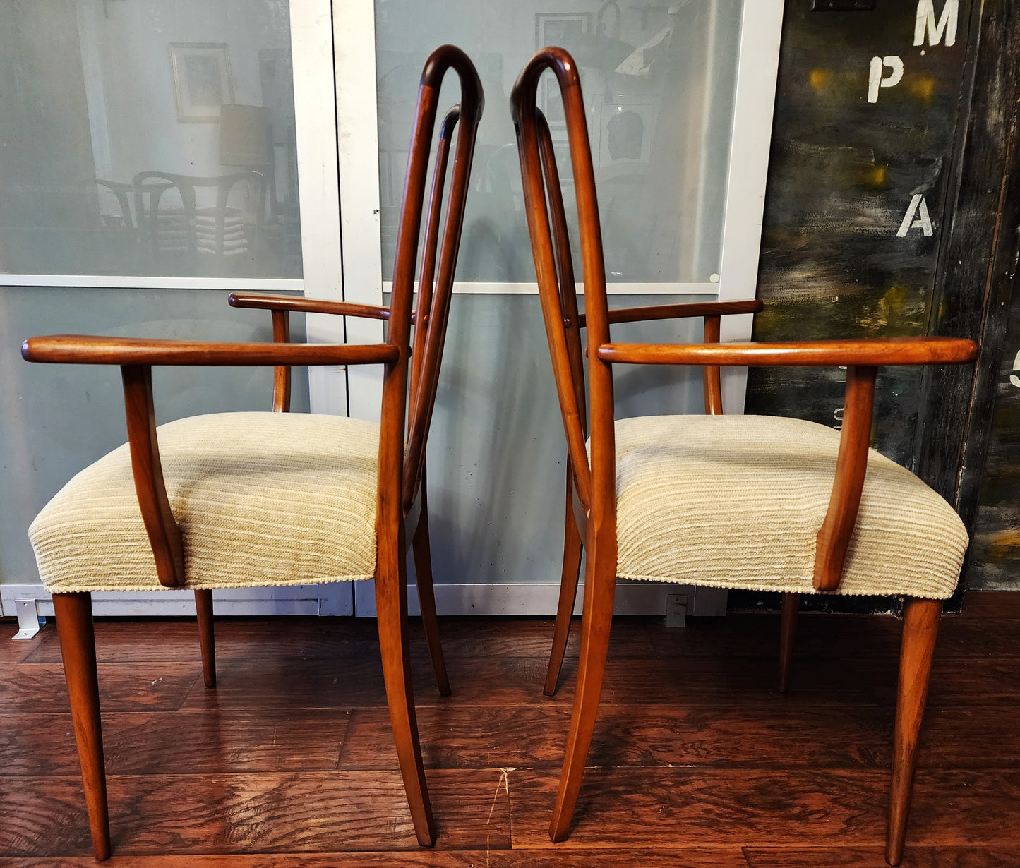 REFINISHED Mid Century Modern Walnut Table w 3 Leaves 61"-103" and 8 Chairs