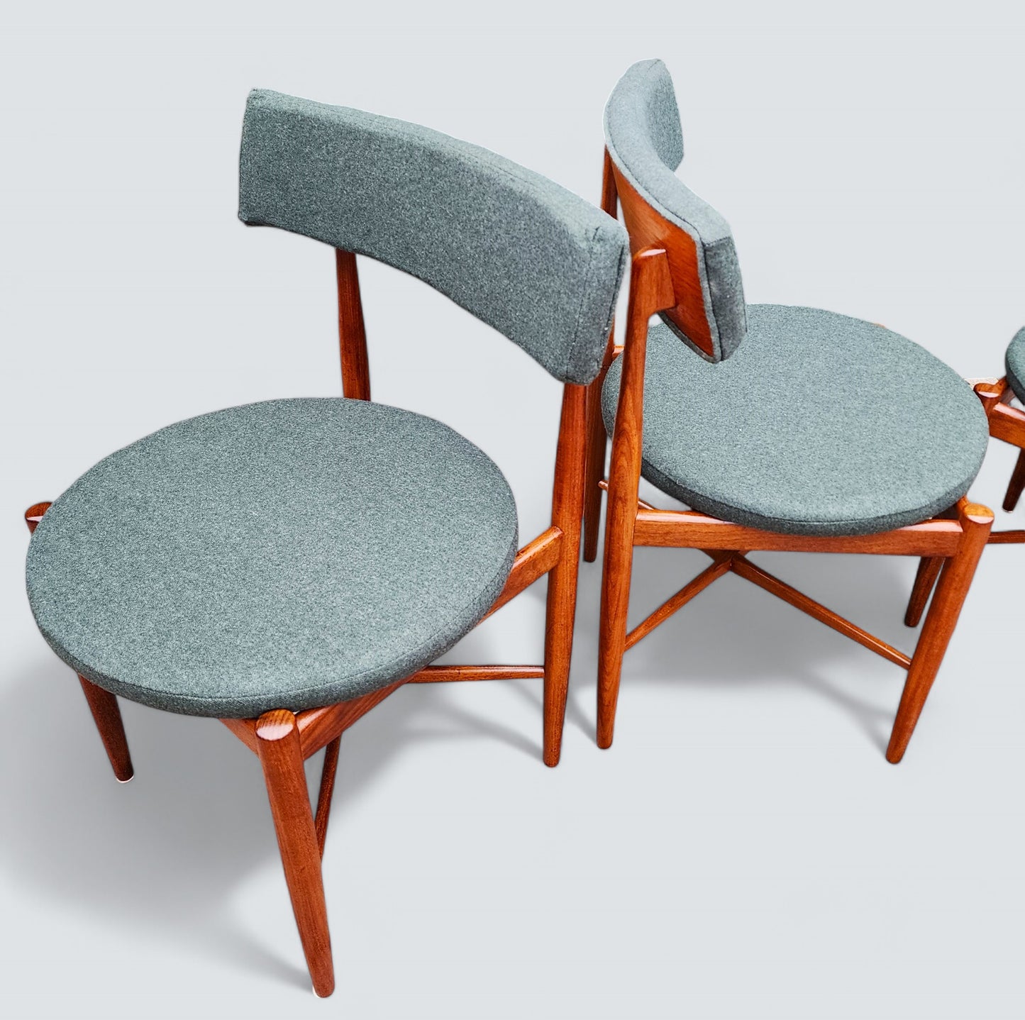 REFINISHED MCM Teak Extension Table & 6 REUPHOLSTERED chairs by G Plan