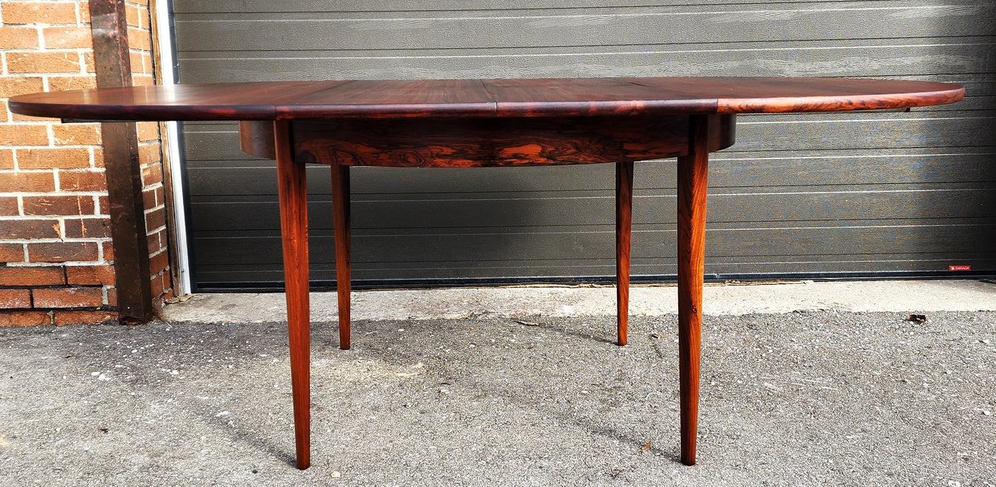 REFINISHED Danish MCM Rio Rosewood Table Round to Oval by Niels Moller 50"-78" Model 15, Selfstoring