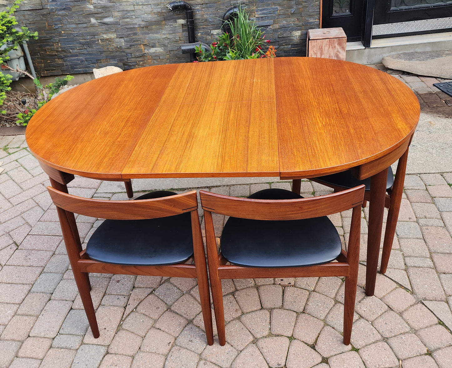 REFINISHED Danish MCM ROUNDETTE Teak Extension Table & 4 Chairs by Hans Olsen