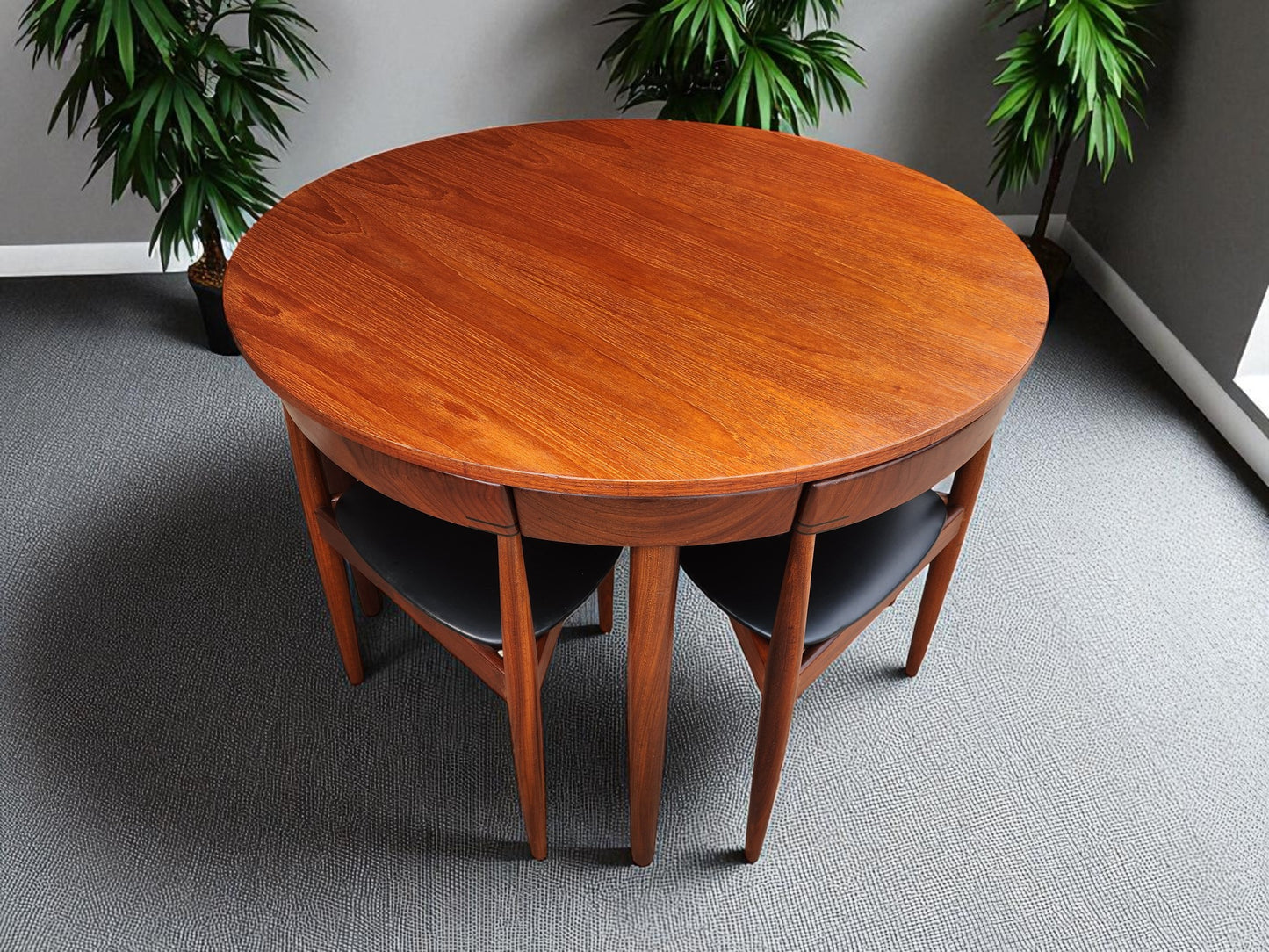 Danish Mid Century Modern ROUNDETTE Teak Table & 4 Chairs by Hans Olsen for Frem Rølje