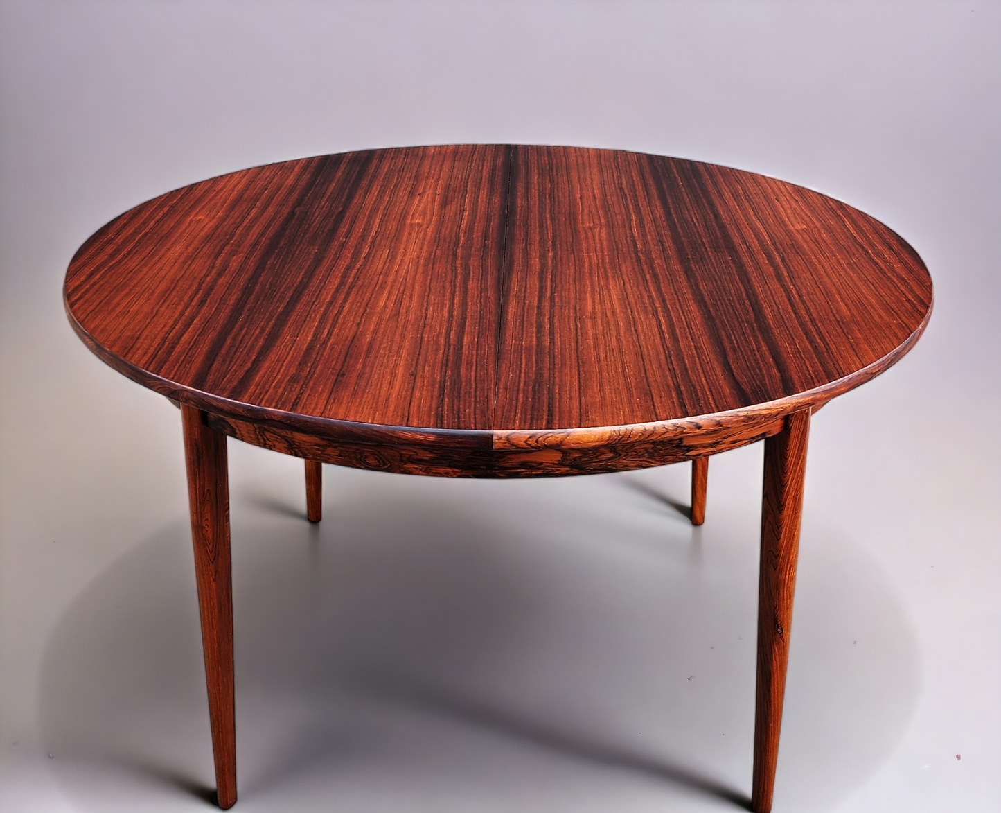 REFINISHED Danish MCM Rio Rosewood Table Round to Oval by Niels Moller 50"-78" Model 15, Selfstoring