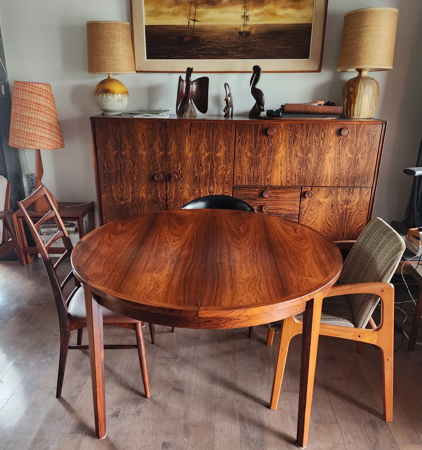 REFINISHED Danish MCM Rosewood Table Round w 2 Leaves by H.Rosengren Hansen 47"- 86"