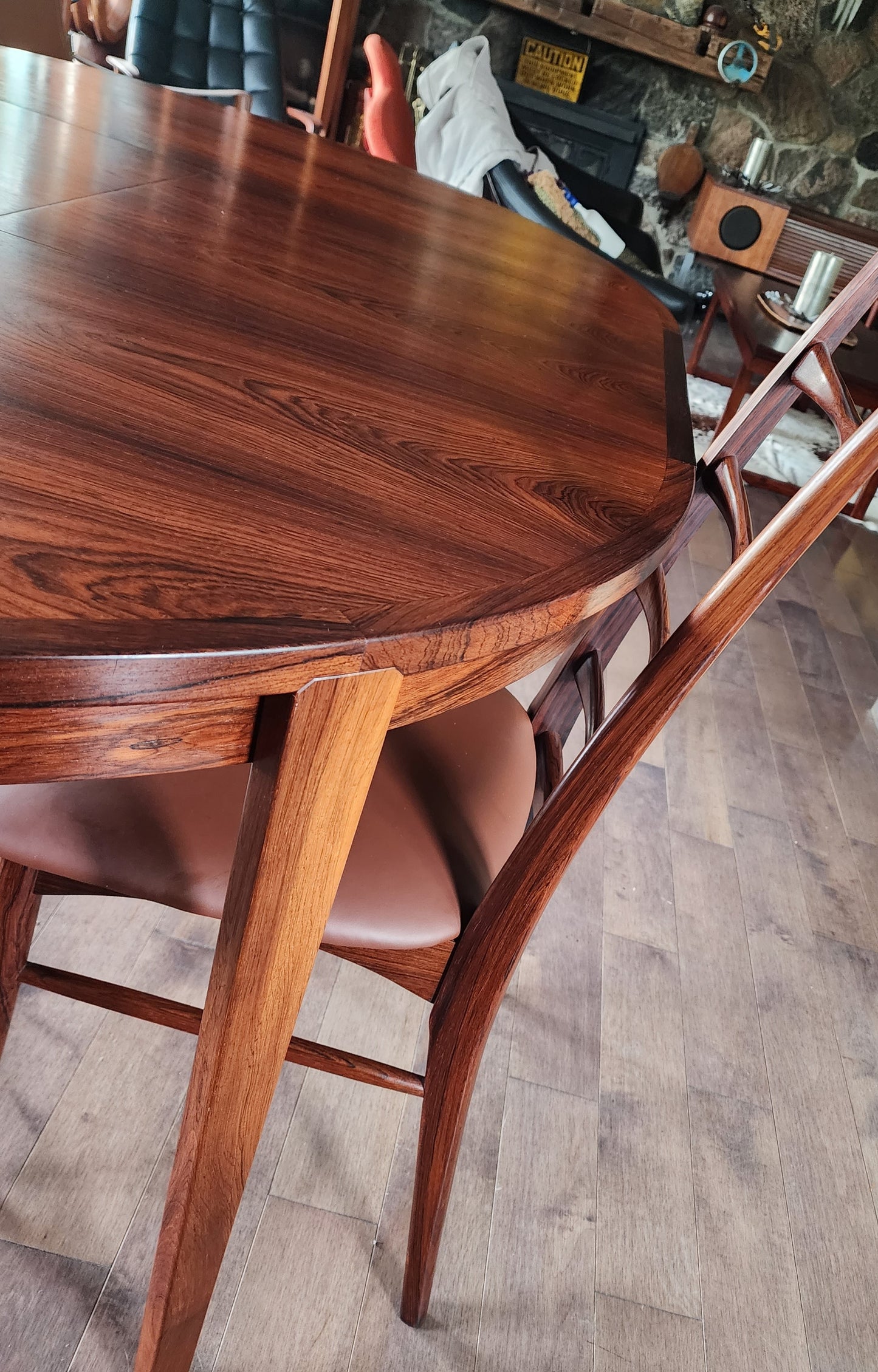 REFINISHED Danish MCM Rosewood Table Round w 2 Leaves by H.Rosengren Hansen 47"- 86"