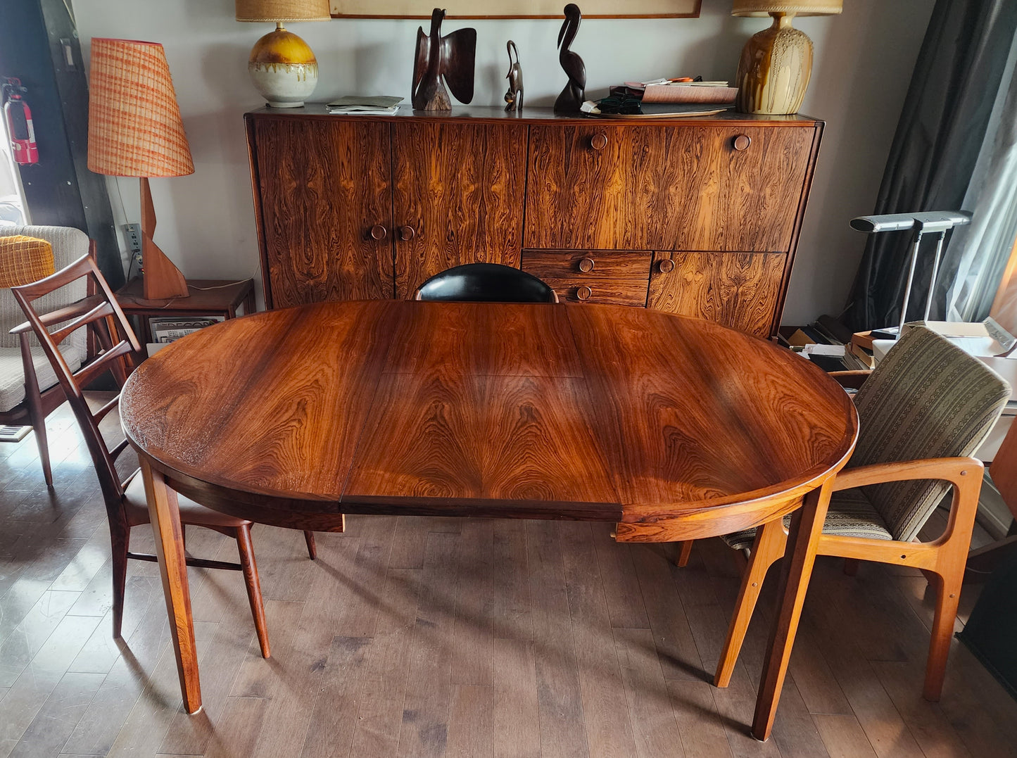REFINISHED Danish MCM Rosewood Table Round w 2 Leaves by H.Rosengren Hansen 47"- 86"