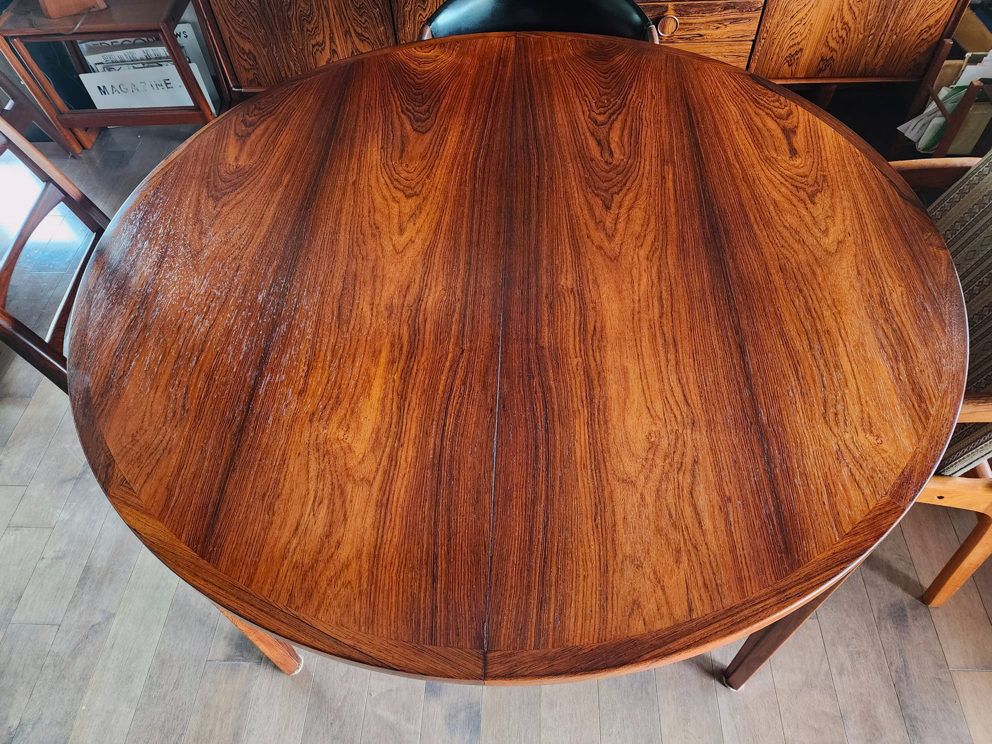 REFINISHED Danish MCM Rosewood Table Round w 2 Leaves by H.Rosengren Hansen 47"- 86"