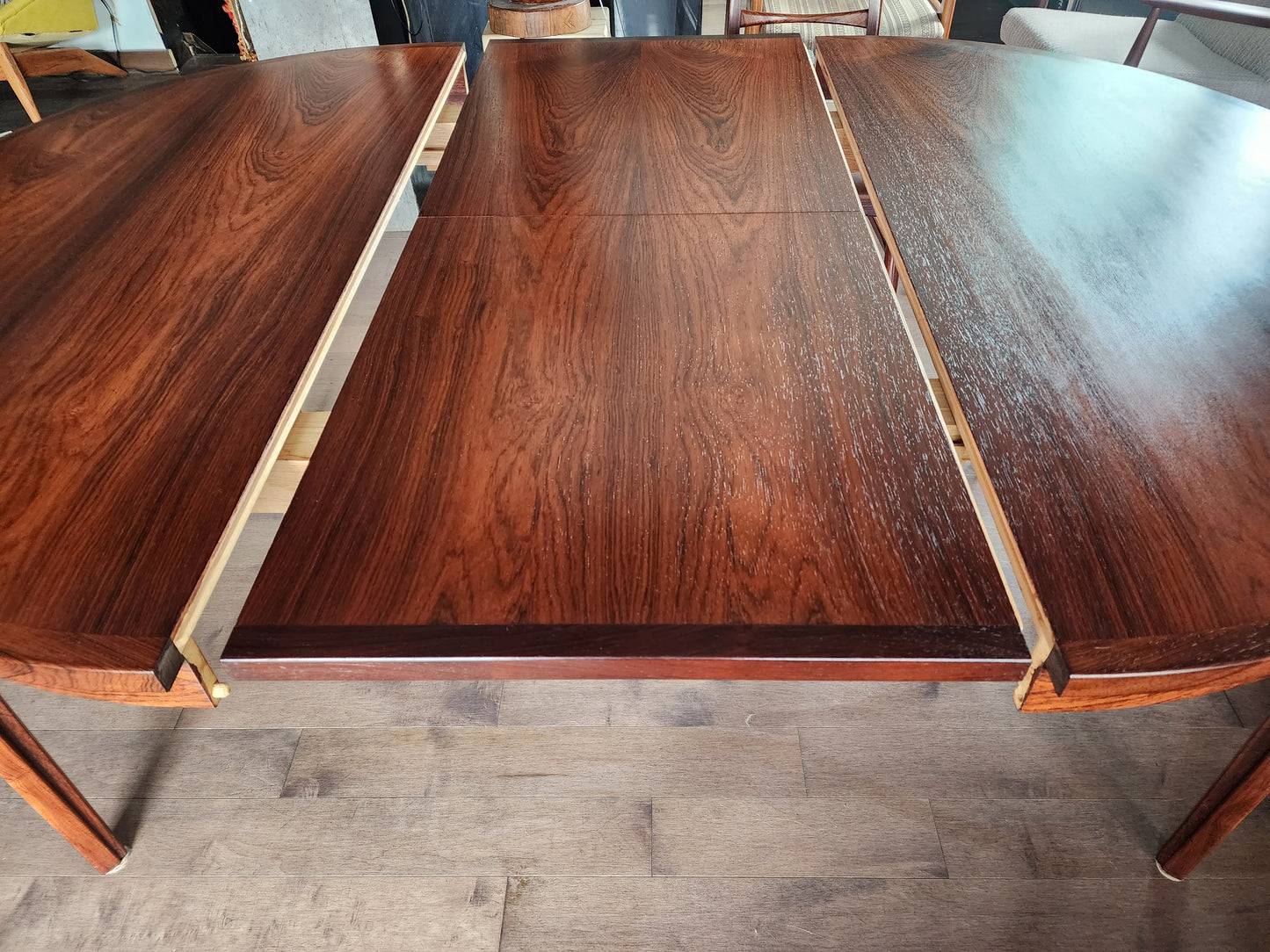 REFINISHED Danish MCM Rosewood Table Round w 2 Leaves by H.Rosengren Hansen 47"- 86"