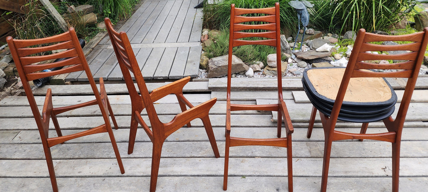 4 REFINISHED Danish Mid Century Modern Teak Chairs Model 83 by Boltinge