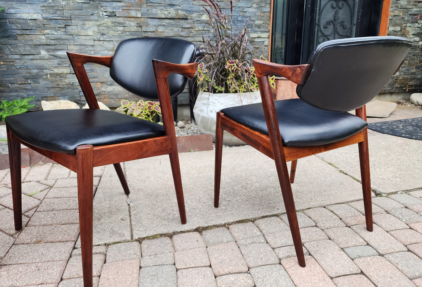6 Danish Mid Century Modern Rosewood & Leather Chairs by Kai Kristiansen, Model 42