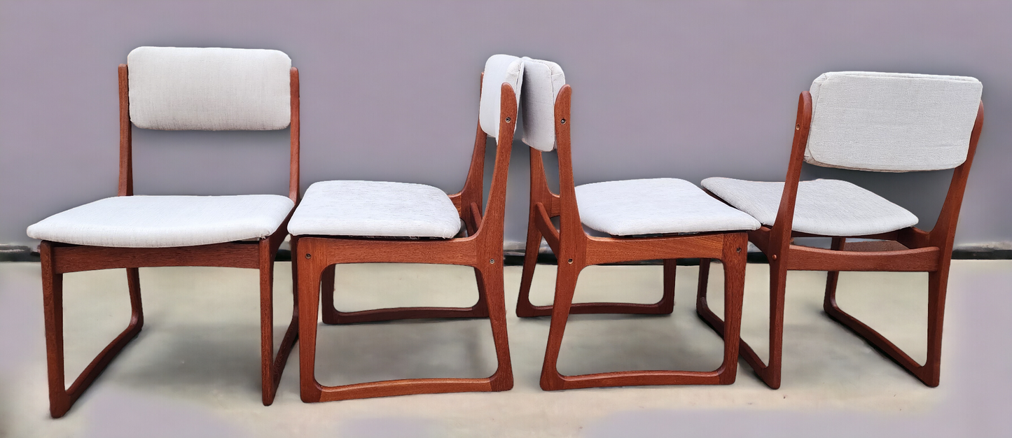 4 REFINISHED REUPHOLSTERED in Knoll fabric Mid Century Modern Teak Chairs by RS Associates