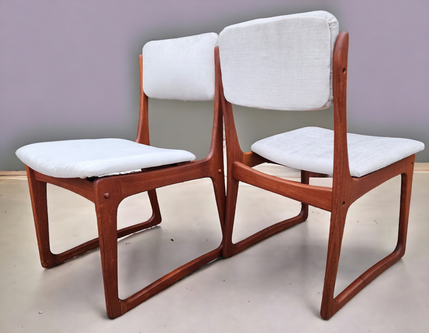 4 REFINISHED REUPHOLSTERED in Knoll fabric Mid Century Modern Teak Chairs by RS Associates
