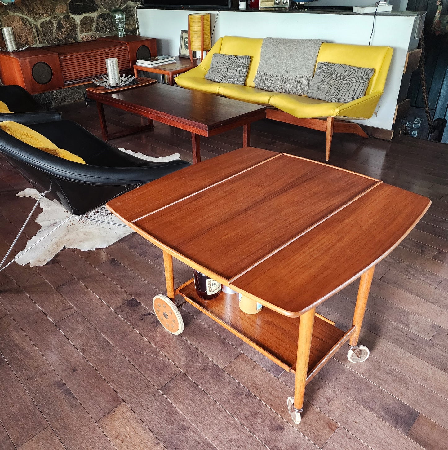 REFINISHED Swedish MCM Teak Bar Cart by Ove Blidberg "Rullan"