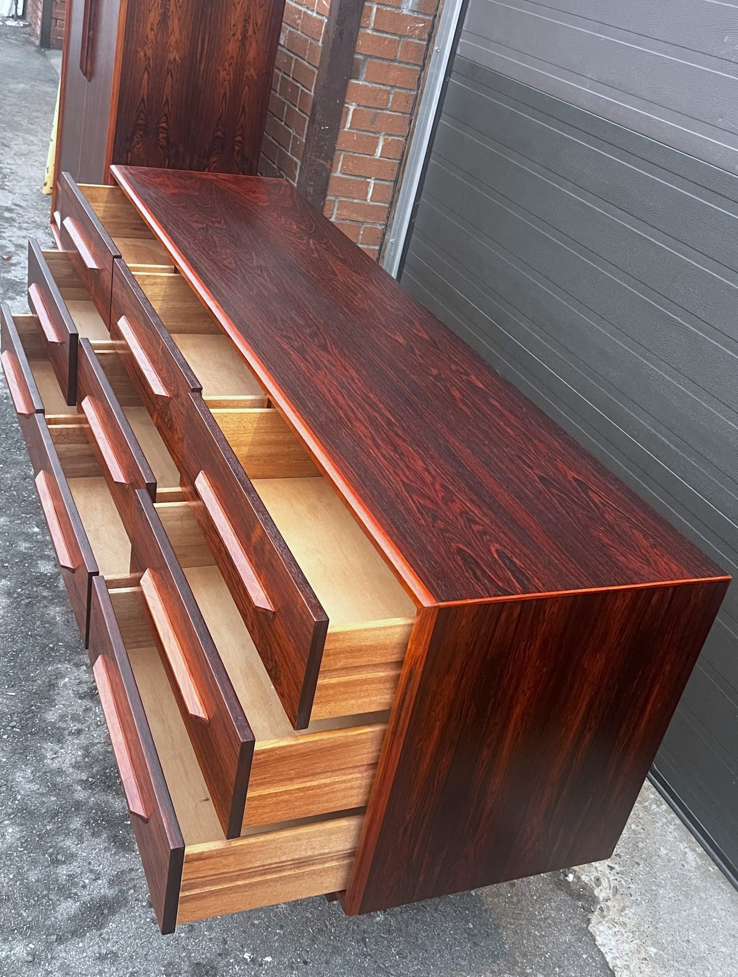 RESTORED Mid Century Modern Rosewood Queen bed w nightstands, dresser & tallboy