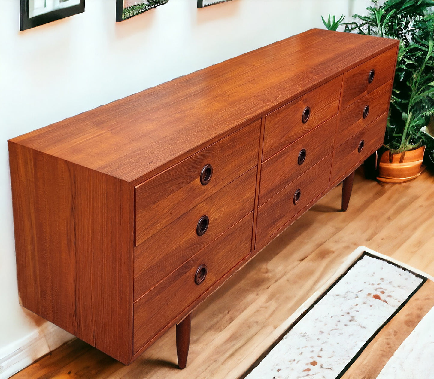 REFINISHED Mid Century Modern Teak Bedroom set (Queen Bed w Nightstands & 2 Dressers)
