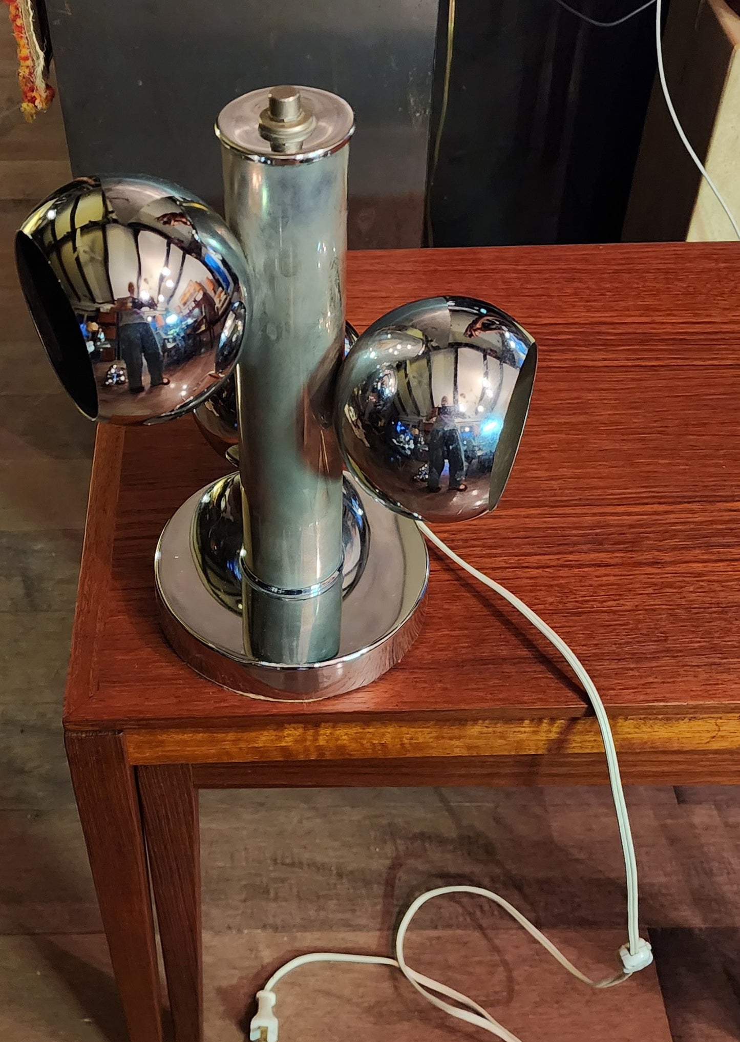 Mid Century Modern Chrome & Glass 3 Eyeballs Table Lamp