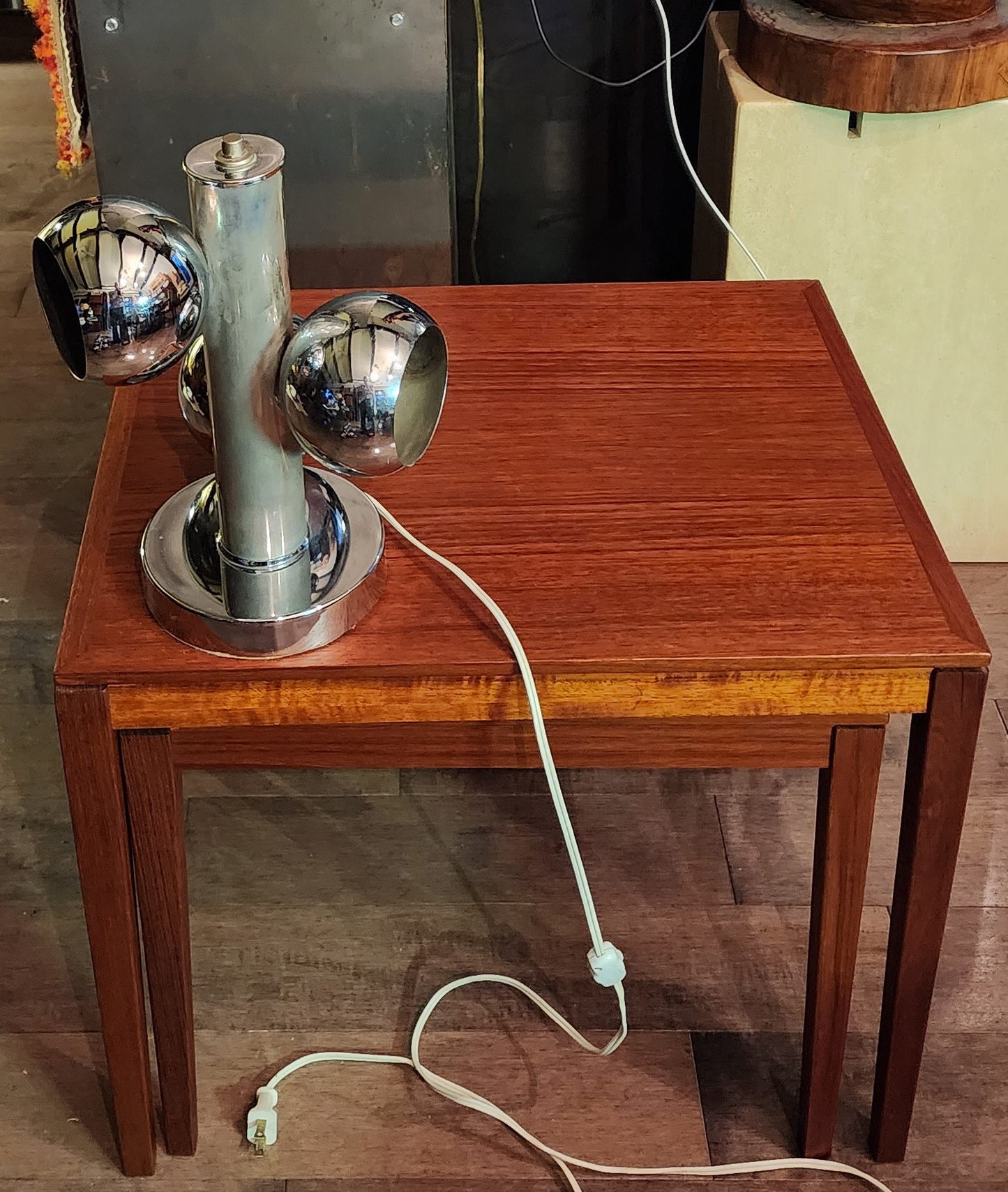 Mid Century Modern Chrome & Glass 3 Eyeballs Table Lamp