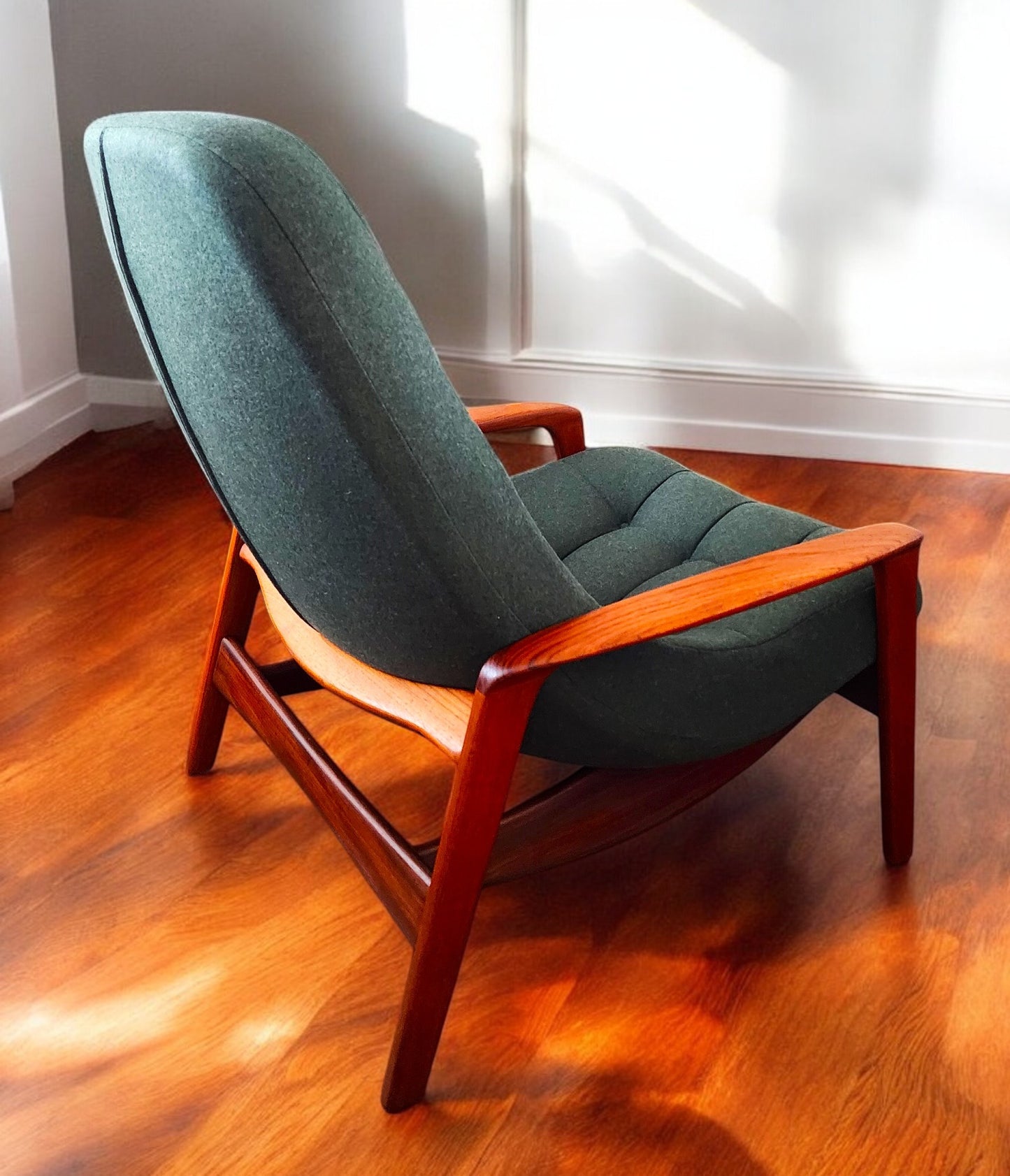 REFINISHED REUPHOLSTERED in wool MCM Teak Scoop Lounge Chair by Huber