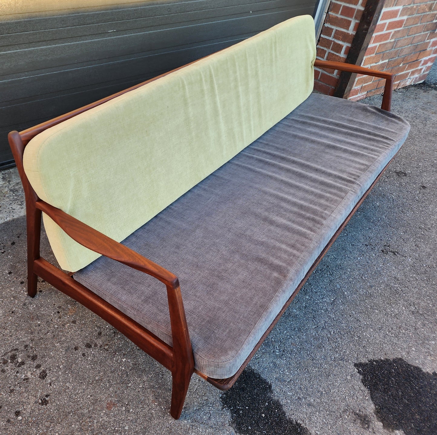 REFINISHED Mid Century Modern Teak 3-Seater Sofa by R. Huber will get NEW CUSHIONS