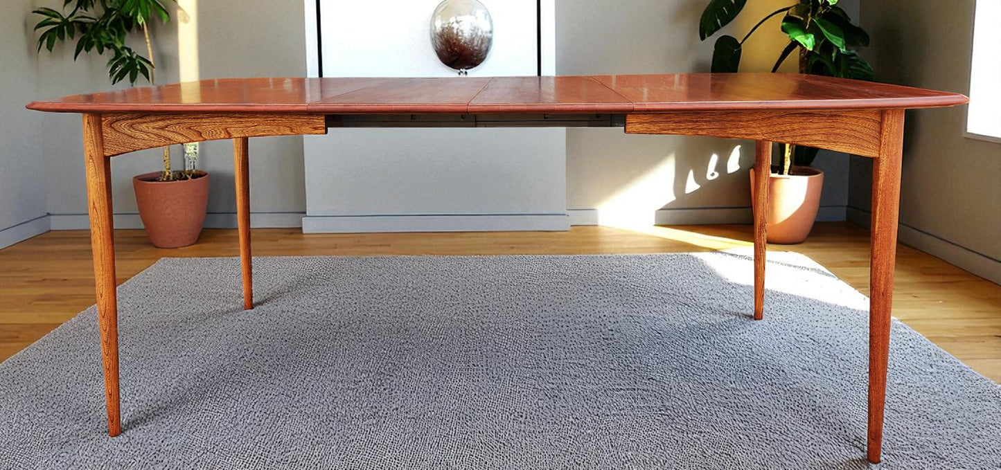REFINISHED MCM Walnut Dining Table w 2 leaves by Deilcraft, 4-6 ft