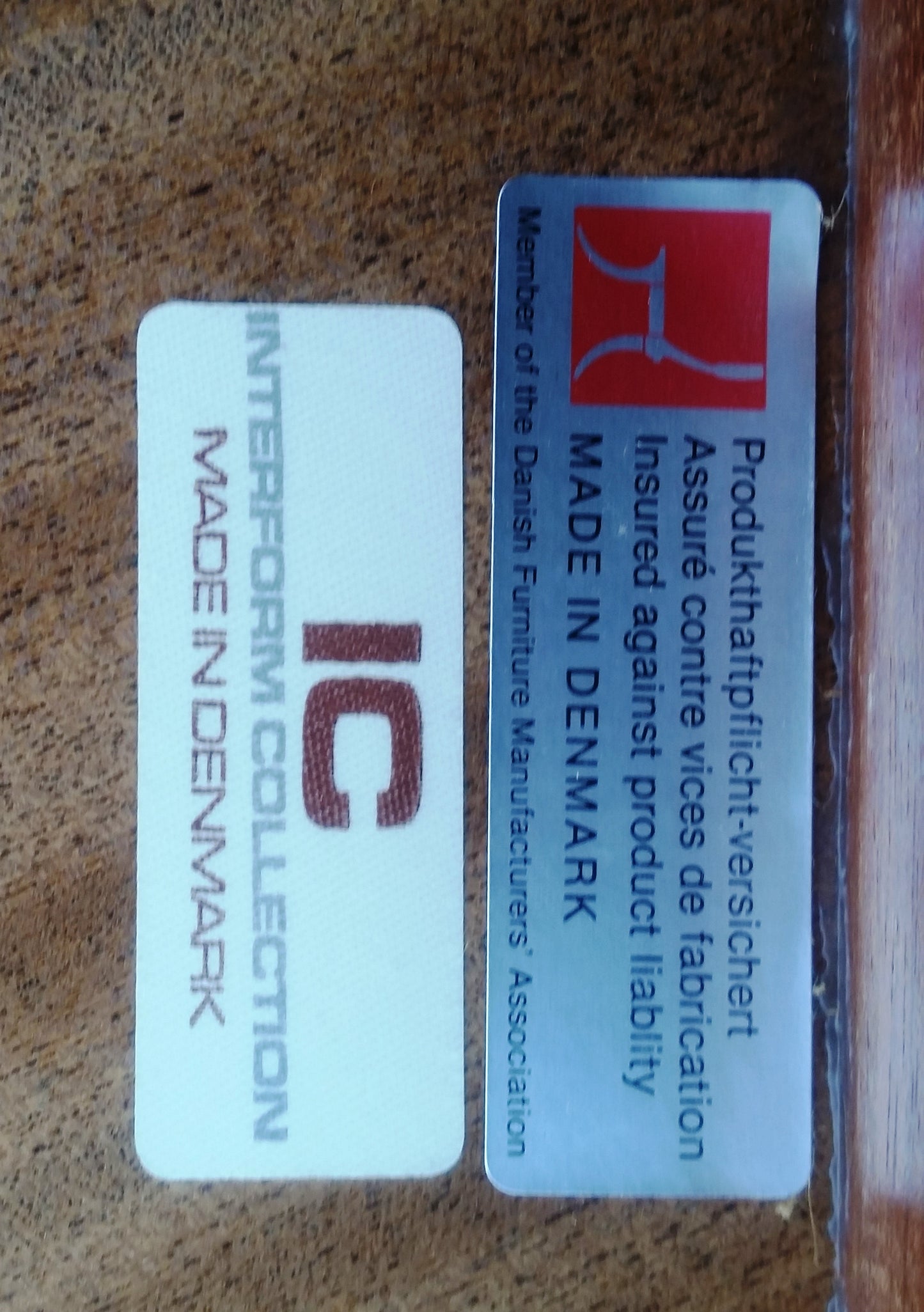 Danish MCM Rosewood Dining Table Extendable Round to Oval & 6 Chairs MINT - Mid Century Modern Toronto