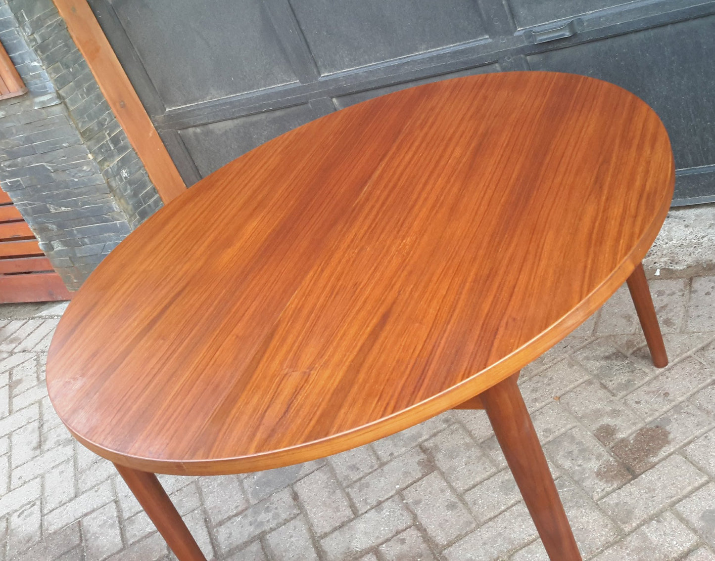 REFINISHED MCM Round Extendable to Oval Walnut Table Large 48"-90" - Mid Century Modern Toronto