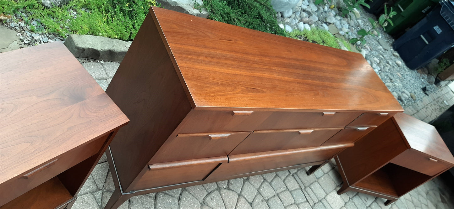 REFINISHED MCM Walnut Bedroom set compact: Dresser 9 drawers, Tallboy, 2 nightstands