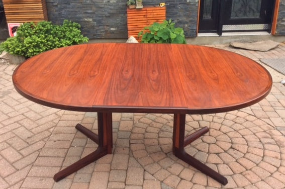 REFINISHED Danish MCM Rosewood Table Round to Oval w 2 Leaves 48"-86.5" - Mid Century Modern Toronto