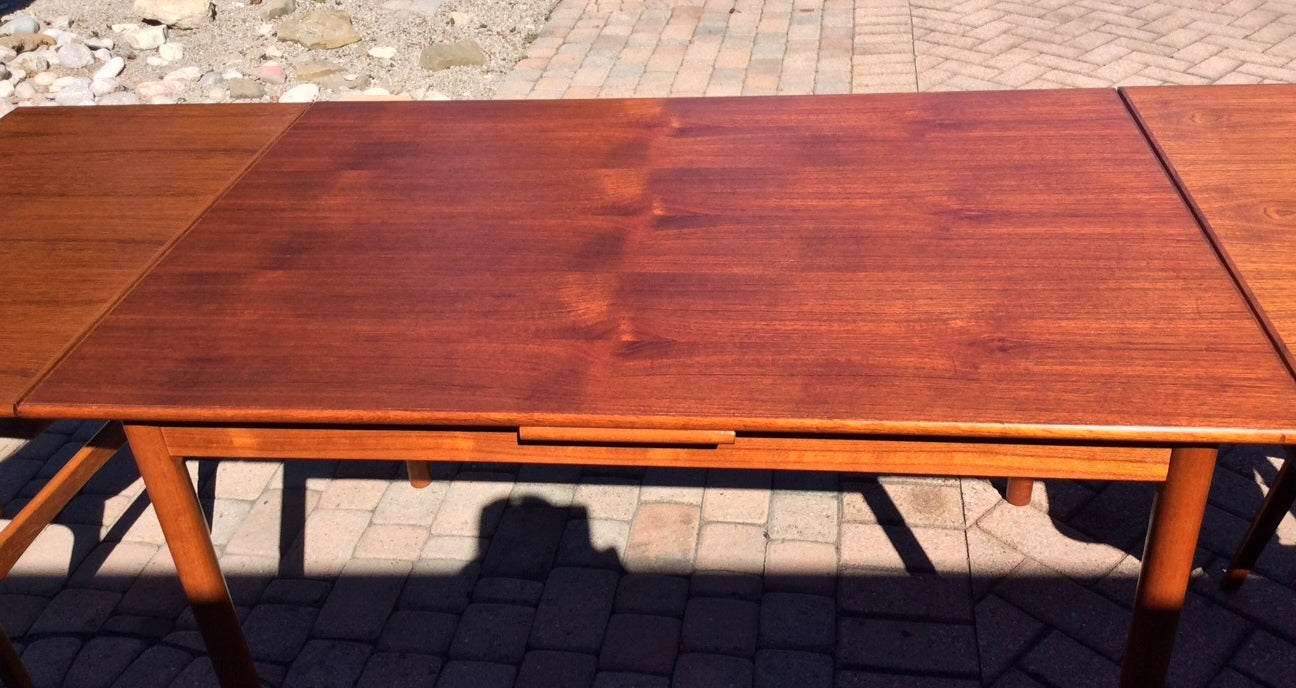 REFINISHED Mid Century Modern Teak Dining Table Extendable with 2 Leaves / Draw Leaf/ Pocket Leaf made in Denmark - Mid Century Modern Toronto