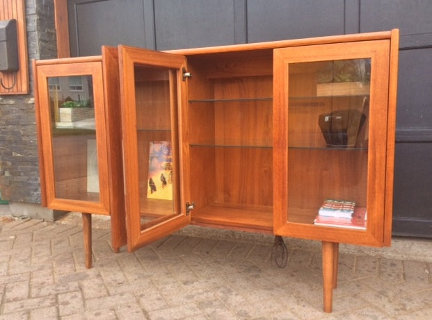 REFINISHED MCM Teak Display Bookcase Records 65" - Mid Century Modern Toronto
