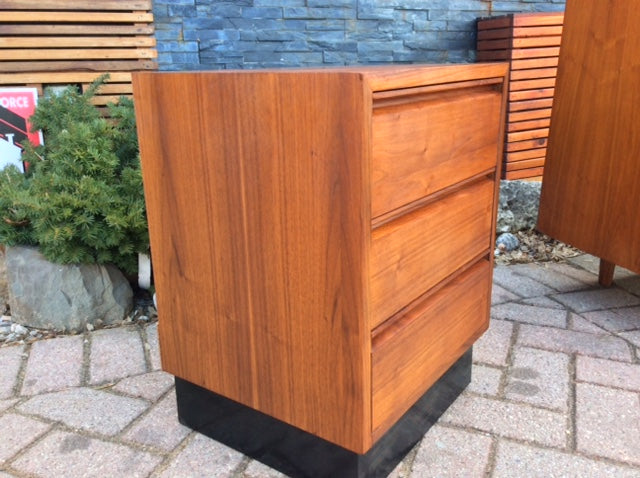 REFINISHED Mid Century Modern Teak Dresser 6 Drawers and 2 Night Stands - Mid Century Modern Toronto