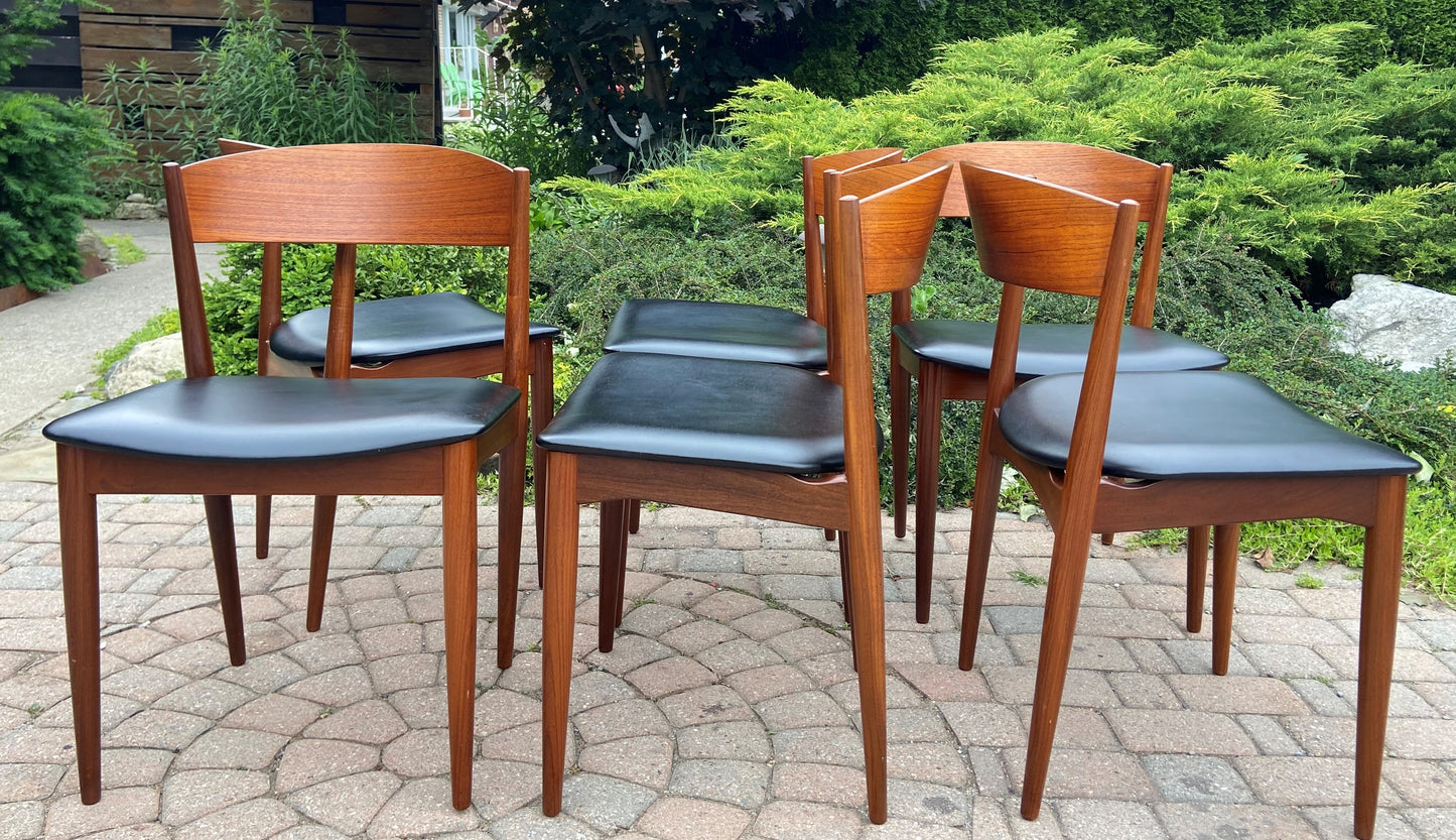 6 Danish Mid Century Modern Teak Chairs by Jydsk Møbelindustri
