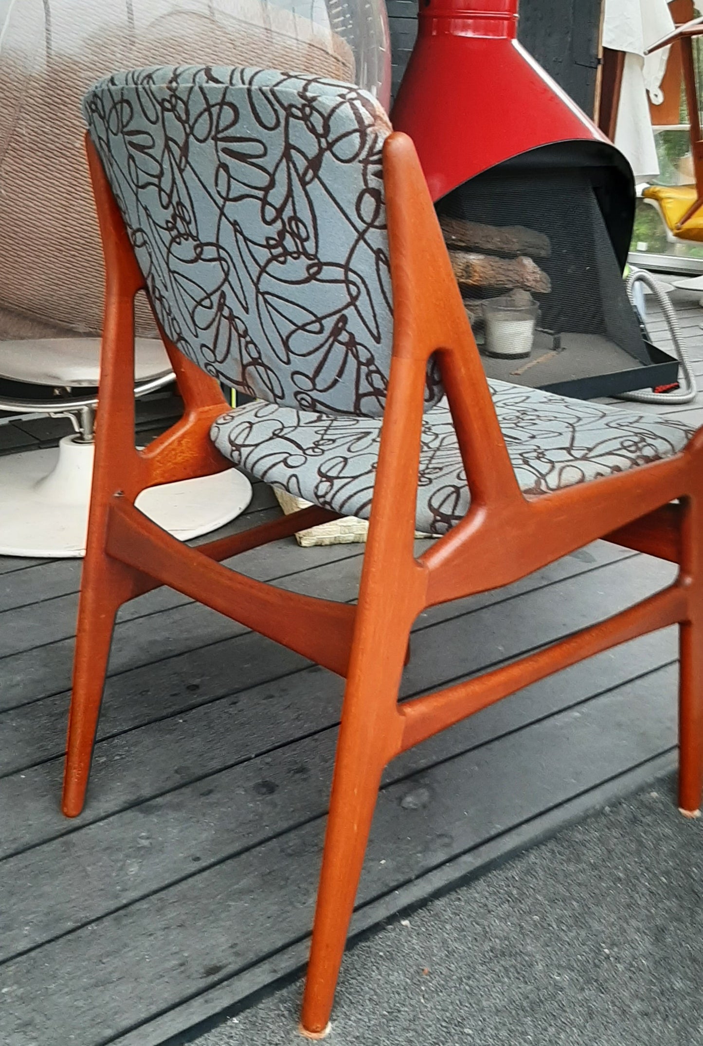 4 RESTORED REUPHOLSTERED in Maharam fabric Danish MCM Teak Chairs by Arne Vodder