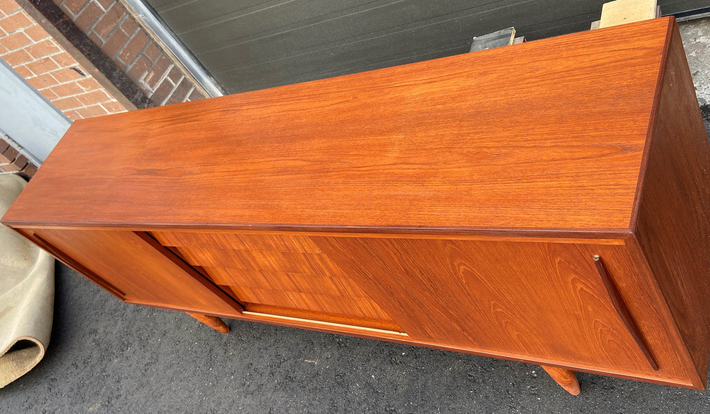 REFINISHED MCM Teak Sideboard Buffet 6 ft , PERFECT