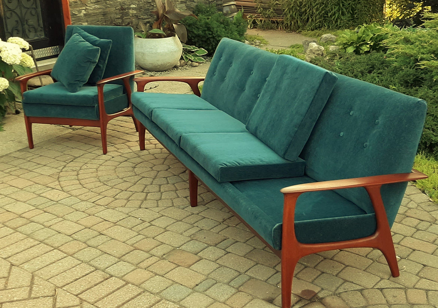 REFINISHED REUPHOLSTERED Danish MCM Teak 4-Seater Sofa & Lounge chair in teal performance fabric - PERFECT