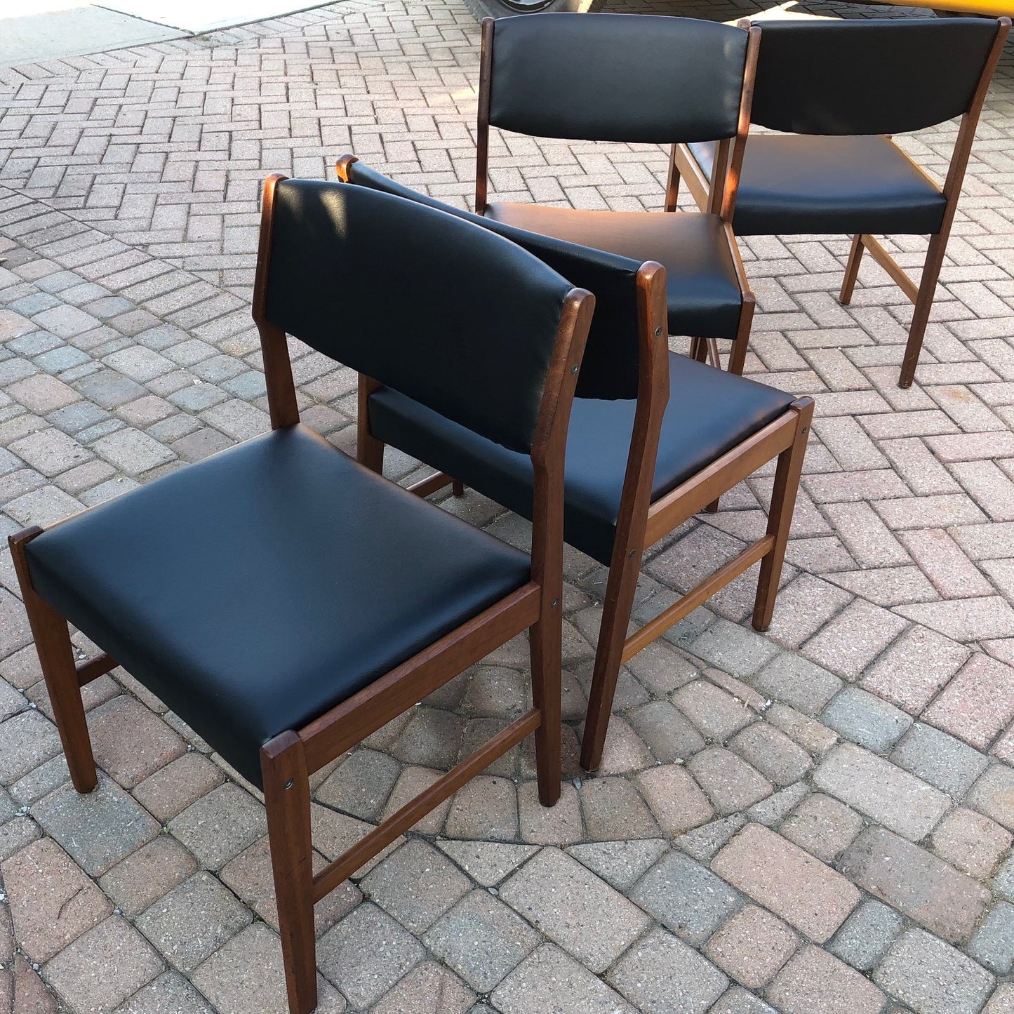 4 Danish MCM Teak Side/ Dining Chairs, large, REUPHOLSTERED, each $249 - Mid Century Modern Toronto