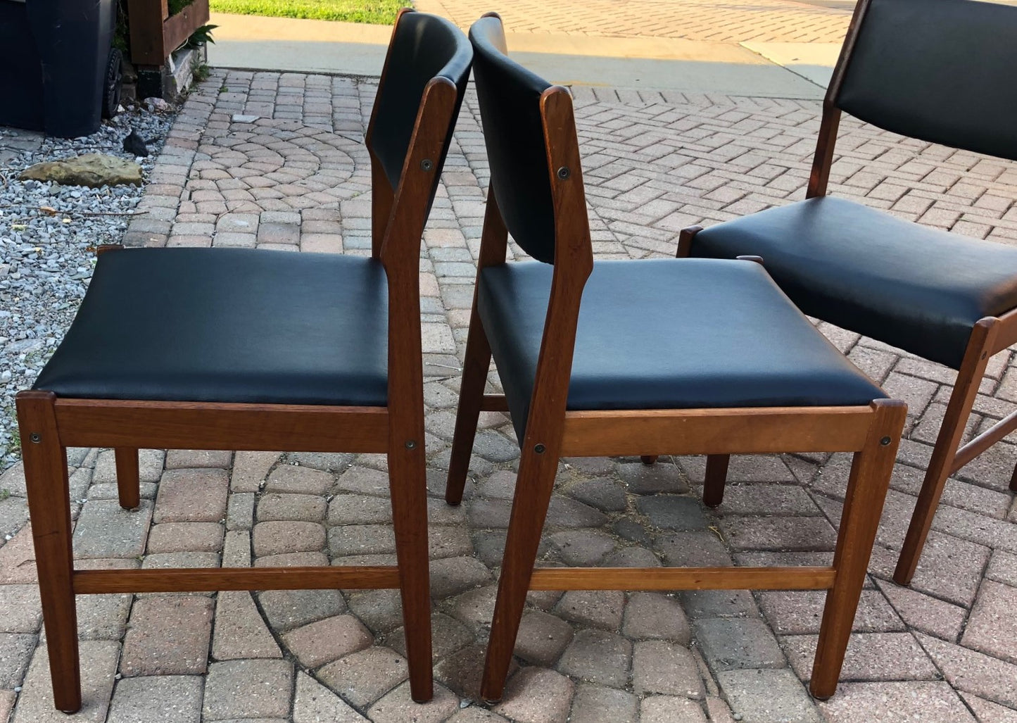 4 Danish MCM Teak Side/ Dining Chairs, large, REUPHOLSTERED, each $249 - Mid Century Modern Toronto