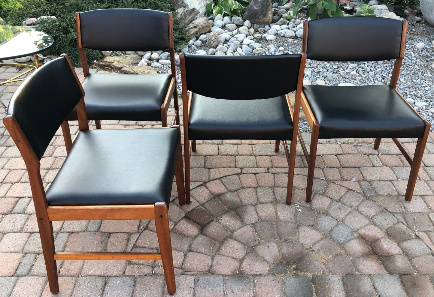 4 Danish MCM Teak Side/ Dining Chairs, large, REUPHOLSTERED, each $249 - Mid Century Modern Toronto
