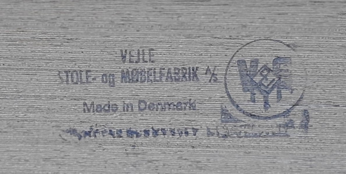 REFINISHED Danish MCM Teak Table Round to Oval w 2 leaves 47"-87", pedestal legs- SUPER SALE - Mid Century Modern Toronto