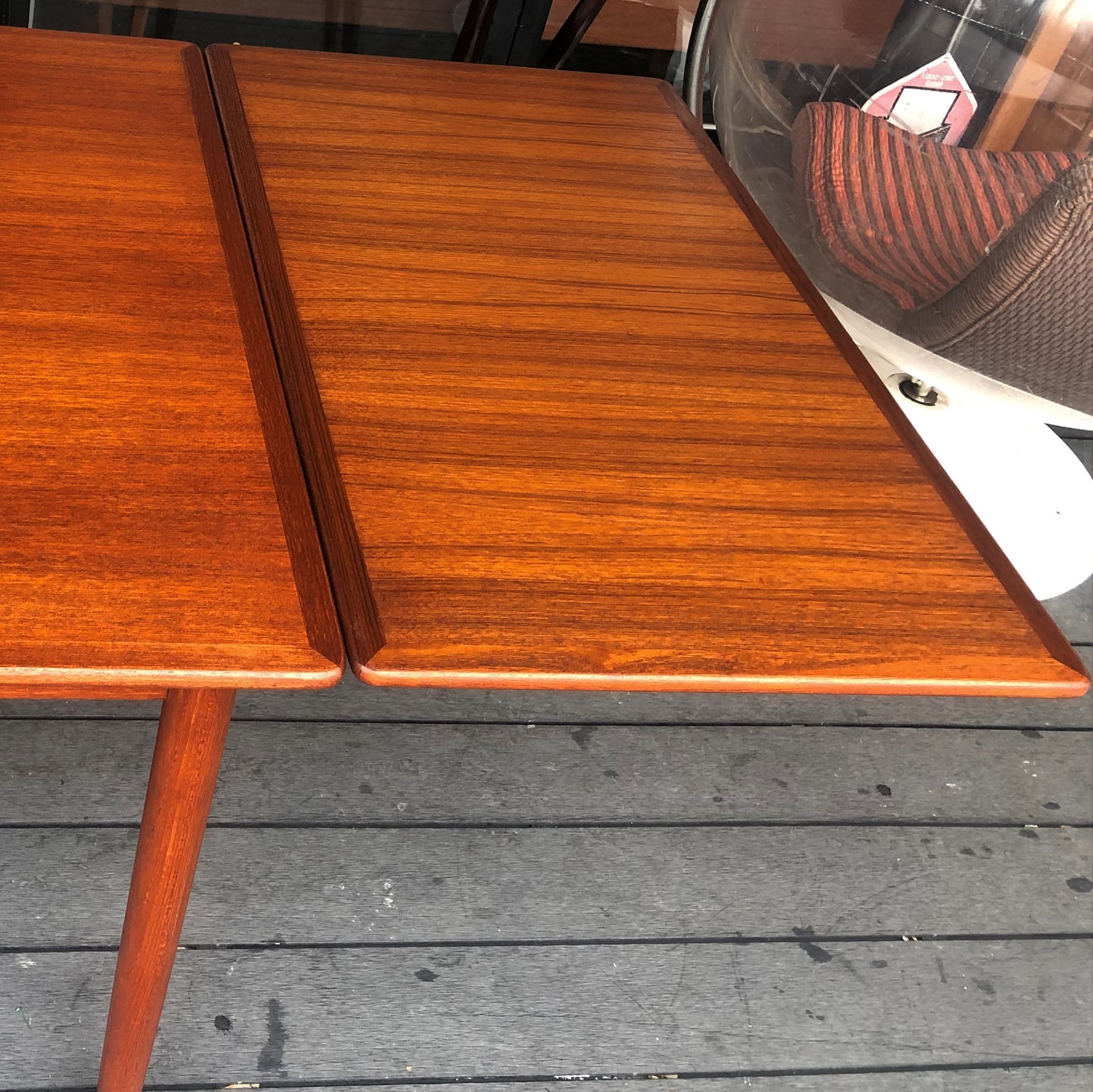 REFINISHED Danish MCM Teak Dining Table Extendable by W.Sigh, model 145, PERFECT - 50"-90", treated for durability - Mid Century Modern Toronto