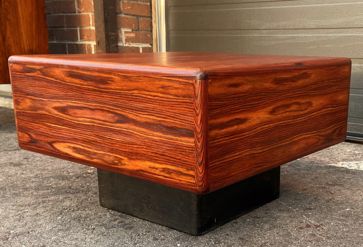 REFINISHED Mid Century Modern Rosewood Coffee / Accent Table, Perfect