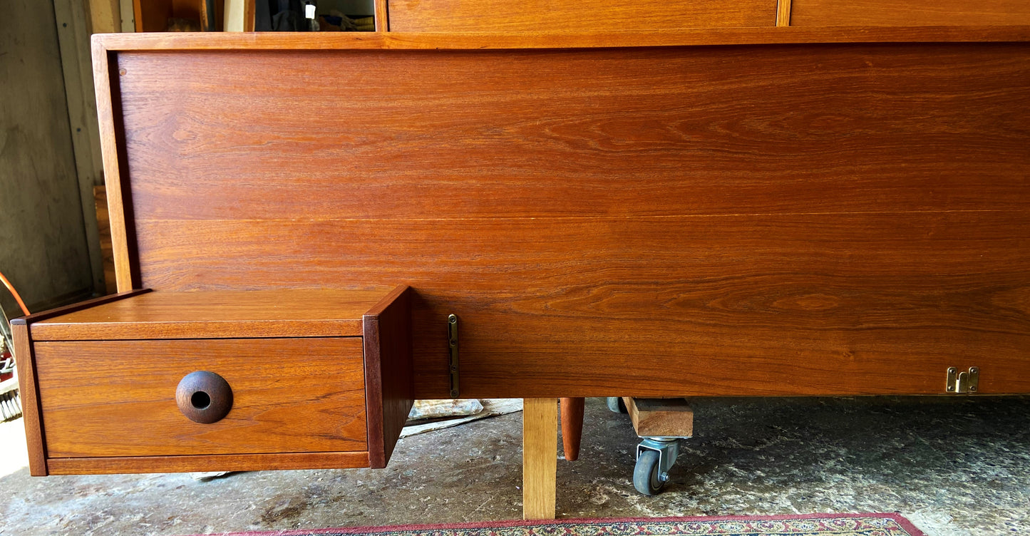 REFINISHED Mid Century Modern Teak Queen Bed w Floating Nightstands
