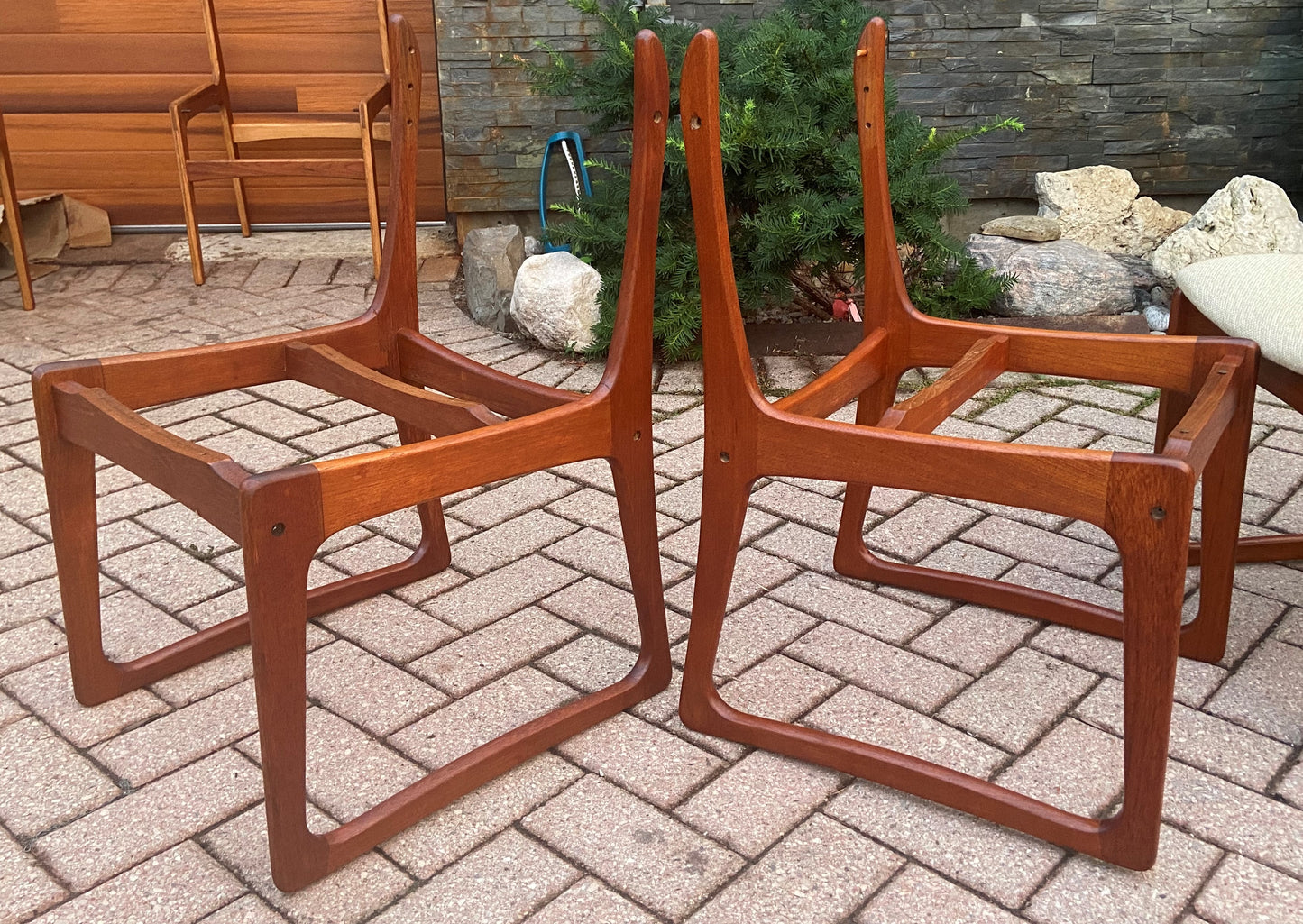 4 REFINISHED REUPHOLSTERED in Knoll fabric Mid Century Modern Teak Chairs by RS Associates