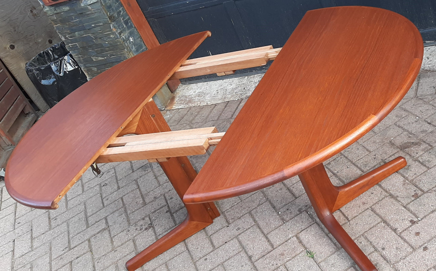 REFINISHED MCM Teak Dining Table Round to Oval w 1 leaf 48" - 68"