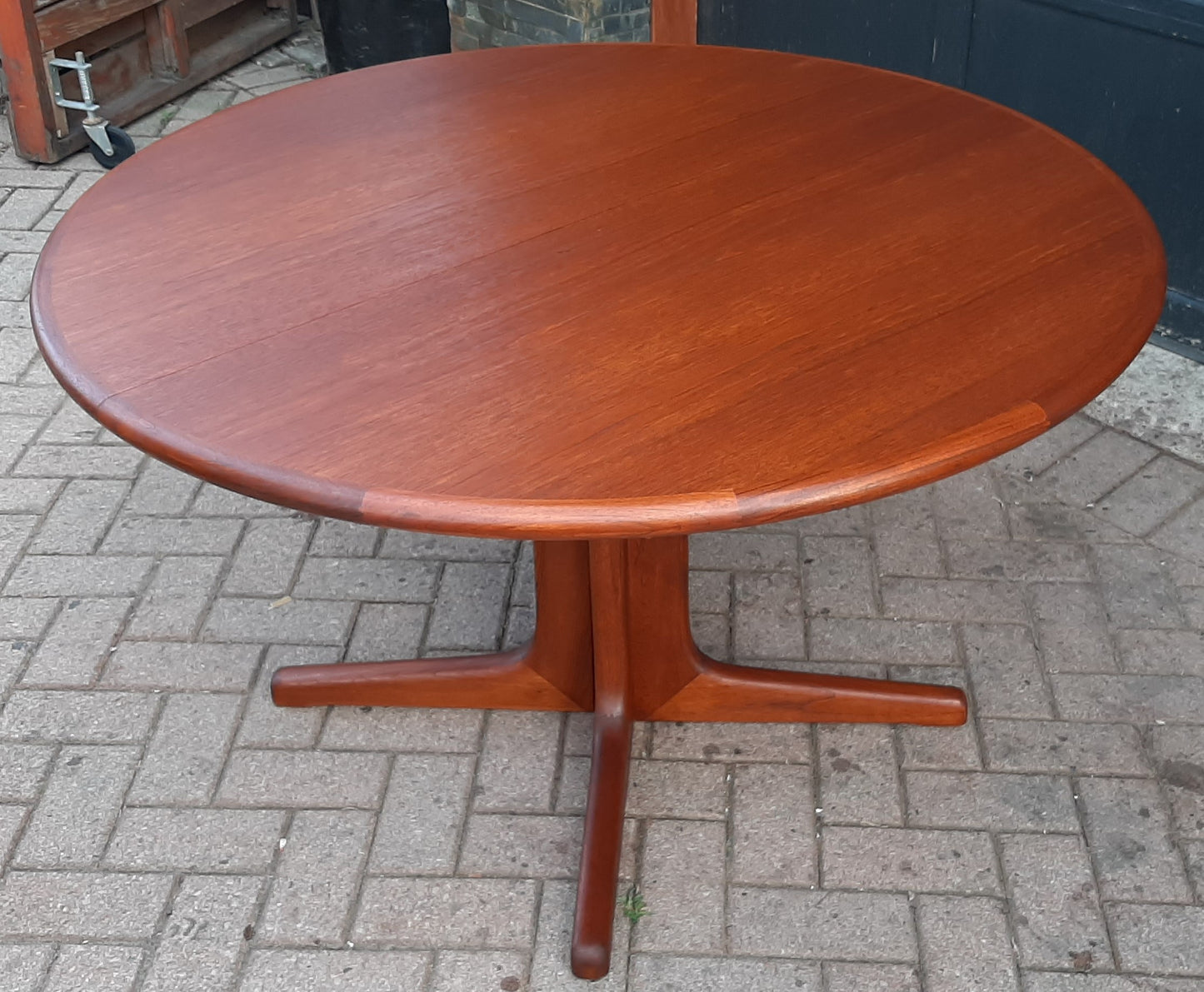 REFINISHED MCM Teak Dining Table Round to Oval w 1 leaf 48" - 68"