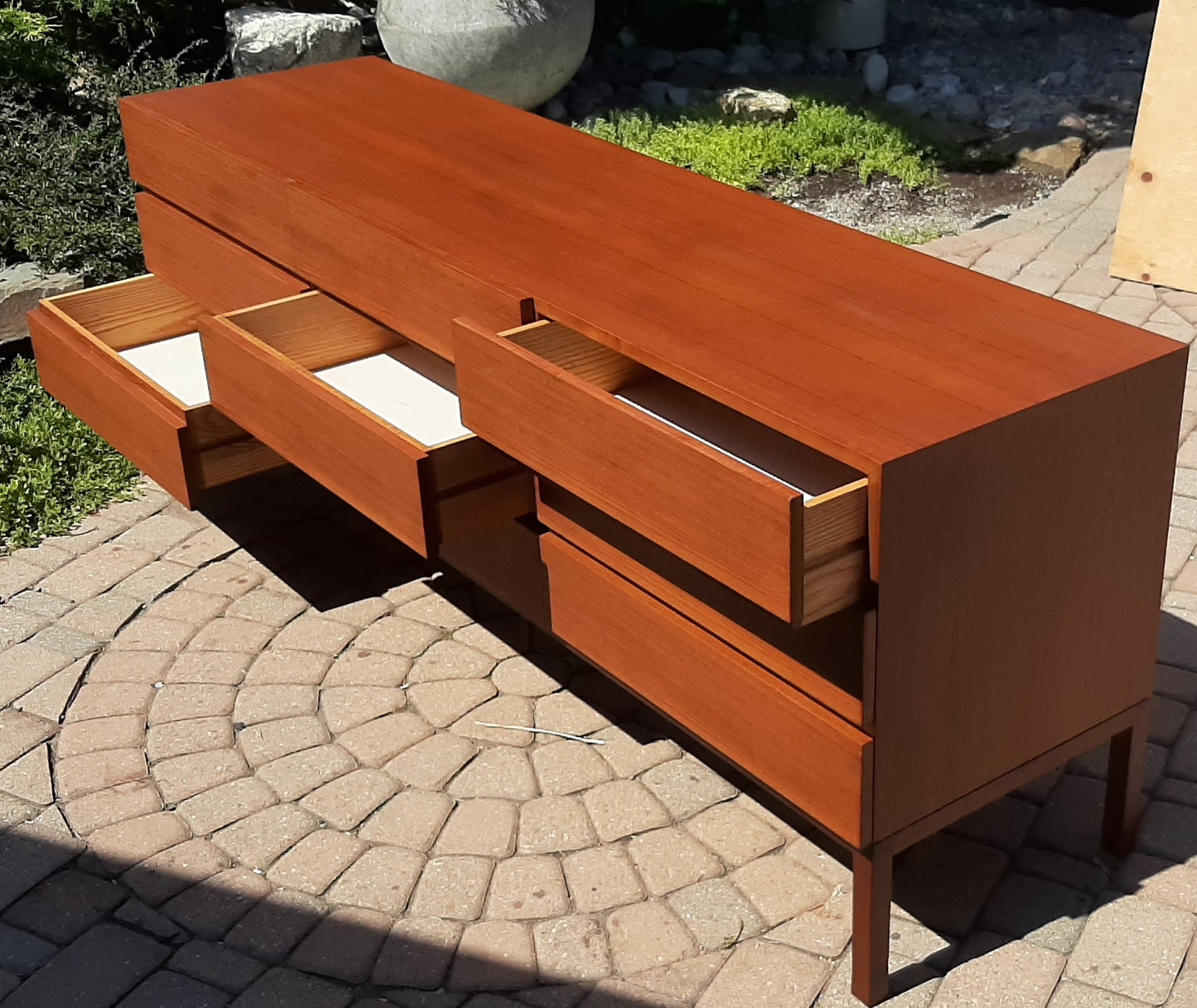 REFINISHED MCM Teak 9 drawers dresser, PERFECT