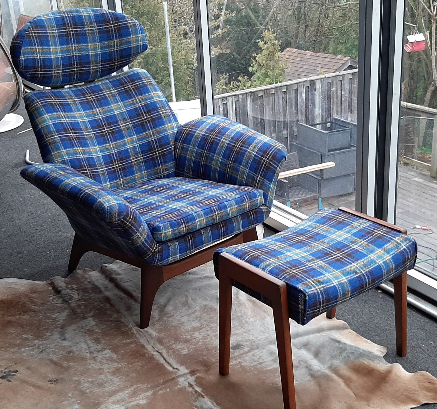 REFINISHED REUPHOLSTERED Adrian Pearsall style Teak Lounge Chair and ottoman in Maharam plaid wool PERFECT - Mid Century Modern Toronto