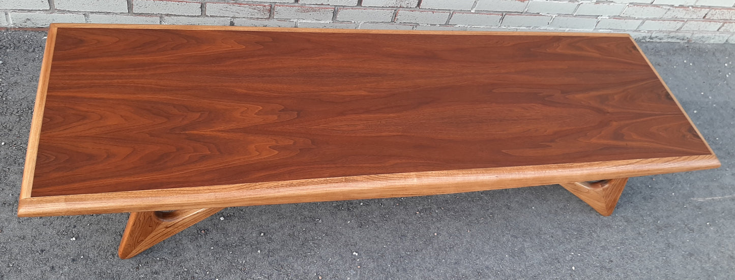 Sculptural MCM Walnut & Ash Coffee table REFINISHED, in style of A.Pearsall, Perfect