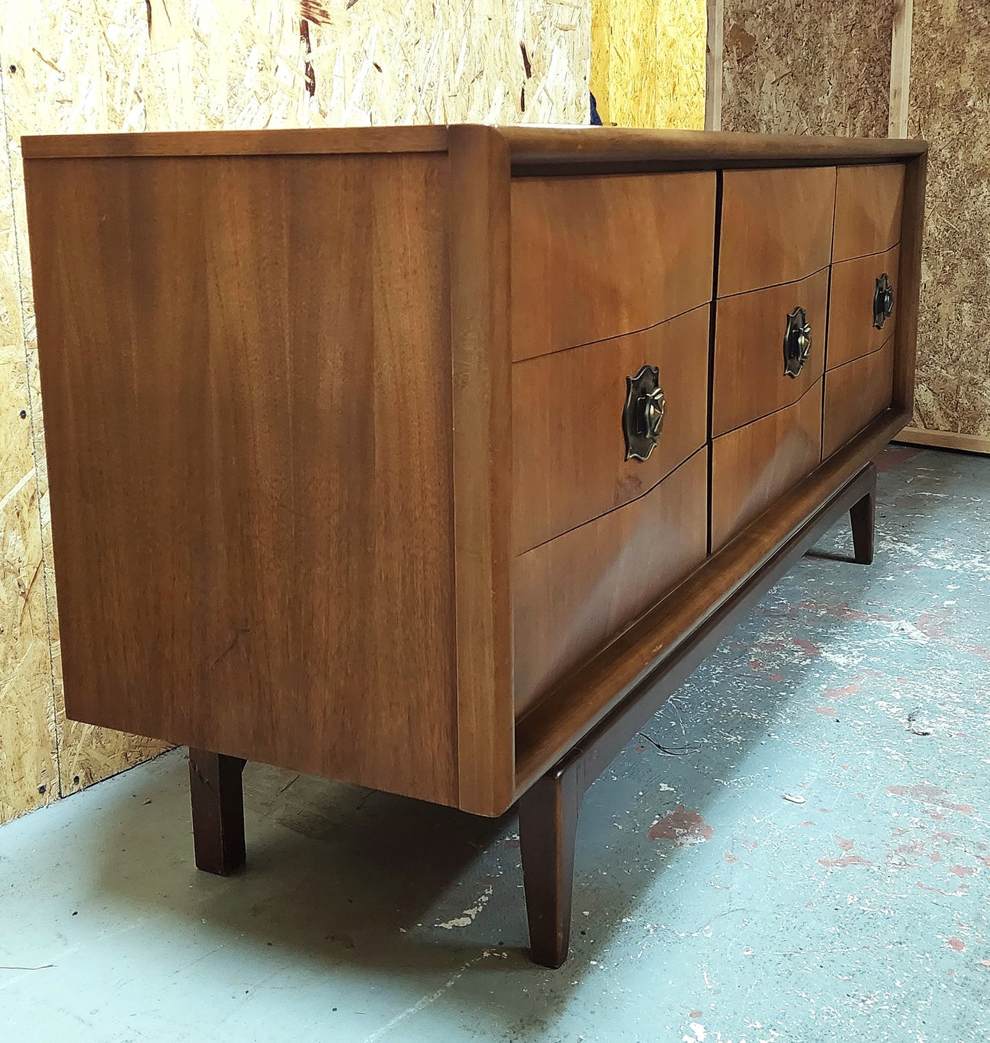 Mid Century Modern Walnut Dresser 9 drawers in style of Vladimir Kagan