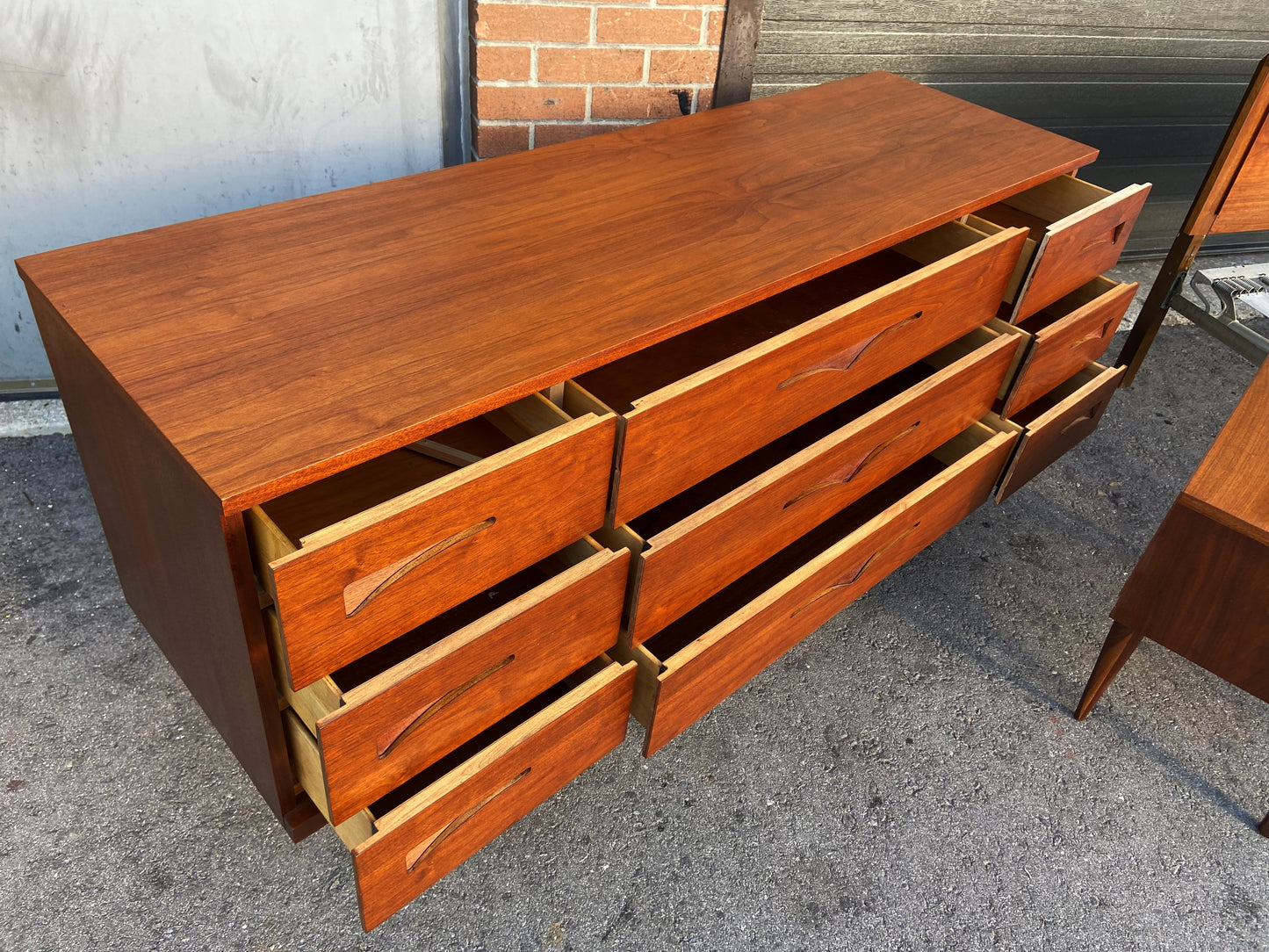 REFINISHED Mid Century Modern Walnut Bed Double, 2 Nightstands & Dresser, Perfect